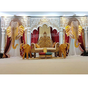 Escenario de boda de estilo Grand Rajwada, escenario tradicional de boda india, fabricante de escenarios de estilo indio del Sur - Product Image 1
