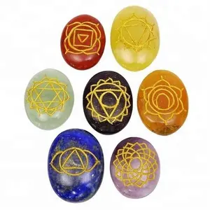 wholesale 7 Chakra Engraved Gemstone Set Polished Palm Pocket Stone Reiki Crystals Healing Minerals Oval Shape Energy Set