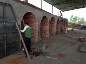 Carbón de madera dura negra 3 horas de tiempo de combustión Uso de barbacoa 3% contenido de ceniza para mercados japoneses y coreanos - Product Image 5