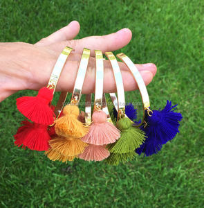   Brazalete de Oro Mágico Hecho a Mano, Pulsera con Borlas, Joyería Boho, Joyería Gitana, Pompones, Borlas Verdes, Joyería Hecha a Mano - Product Image 1