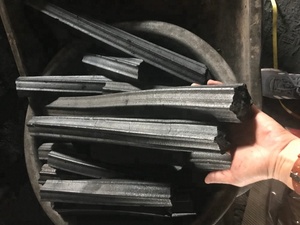 Produit de longue durée de charbon de bois de briquette de sciure de haute qualité/direct d'usine du Vietnam avec le meilleur prix - Product Image 4