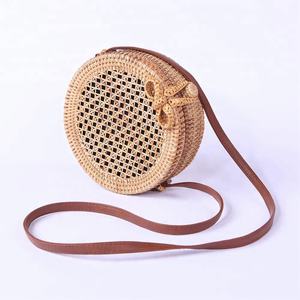 Vietnam fait à la main Vintage rotin naturel sac de plage dames femmes paille sacs à bandoulière filles bambou sac à main amour chaud Souvenir - Product Image 2