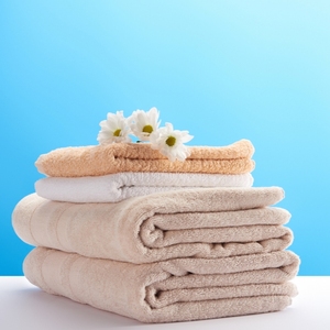 Serviettes de visage en coton biologique avec votre logo et votre design personnalisés en plusieurs couleurs au prix d'usine - Product Image 4