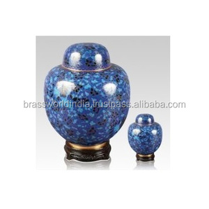 Urnes funéraires en métal cloisonné bleu de style américain par Brassworld India - Product Image 1