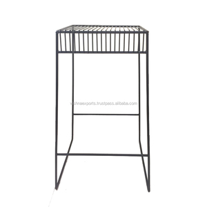 Grande table d'appoint moderne en métal Table basse en verre trempé pour salon ou chambre à coucher Matériau en fer pour usage domestique - Product Image 1