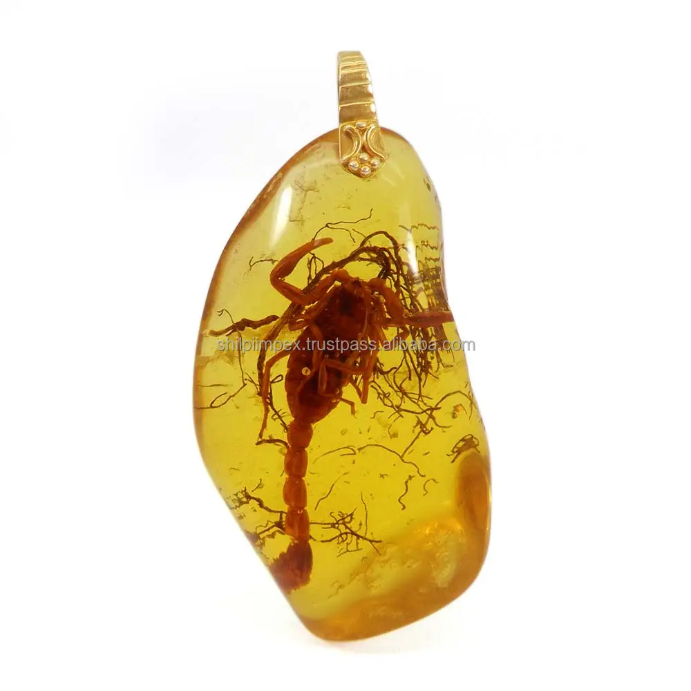 Chinese Amber gemstone with insect inclusion 18k gold plated handmade wholesale jewelry bezel setting pendant