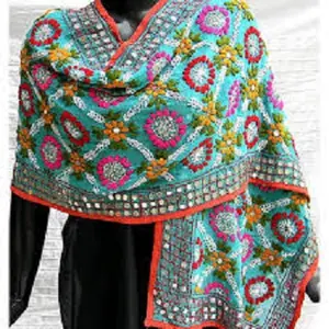 여성을위한 멀티 컬러 Phulkari dupatta의 여성 및 소녀를위한 핸드 자수 디자이너 Phulkari Dupattas