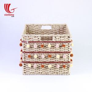 Panier en jonc de mer bon marché tissé à la main avec des mini glands pour le stockage de vêtements - Product Image 2