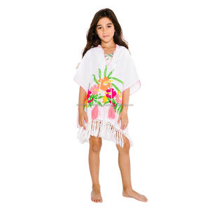 Los niños al por mayor personalizado bordado a mano con capucha relajarse Oceanside o la piscina cubierta Poncho frío días de playa Bebé niñas - Product Image 1
