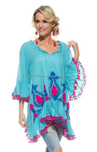 Vente en gros de chemisier bohème pour femmes de fabricant professionnel mexicain brodé à volants haut à manches cloche dentelle grande taille gland - Product Image 3