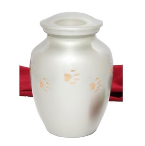 Urna de metal, urna roja brillante para cenizas, marca de pata clásica, cremación de mascotas, urna de cremación de mascotas grabada en latón - Product Image 6