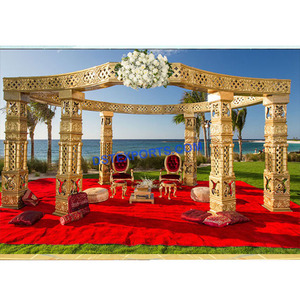 Mandap DE BODA indio de fibra antigua para exteriores, conjunto de Mandap dorado tallado de fibra, a la venta - Product Image 1