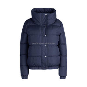 Chaqueta Varsity Acolchada Roja Unisex KIJQJW3 2021, 100% Nailon Ecológico, Resistente al Viento, Servicio OEM, Remaches de Algodón, Franjas de Camuflaje - Product Image 5
