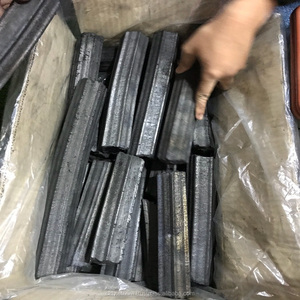 Charbon de bois dur vietnamien fabriqué à la machine en forme hexagonale, briquettes de sciure de bois, temps de combustion de 4 à 5 heures pour barbecue - Product Image 3