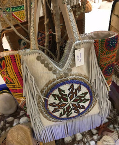 กระเป๋าหนังแท้ประดับลูกปัดแบบสะพายไหล่สำหรับผู้หญิง ขายส่ง ปี 2017 - Product Image 1