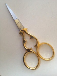 Petites ciseaux à broder polyvalentes plaquées or - Product Image 4