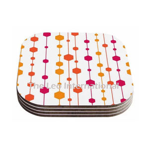 Posavasos Metálicos de Estilo Europeo, Retro, Color Blanco, Diseño Cuadrado, Juego de 4, para Hogar, Restaurante, Resort - Product Image 1