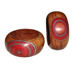 Table En Vrac En Bois Serviette Anneaux Décoration Sangle or rond métal argent accessoires lumière Exportateurs - Product Image 1