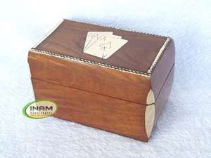 Caja de madera de Sheesham hecha a mano, diseño exclusivo, contenedor de tarjetas de madera de 5x3x3 pulgadas con naipes de calidad premium - Product Image 2