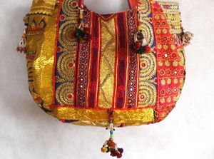 Zari — sac messager pour femmes, grand sac Jhola protège-pièce de monnaie Zari travail africain, sac Vintage indien artisanal - Product Image 2