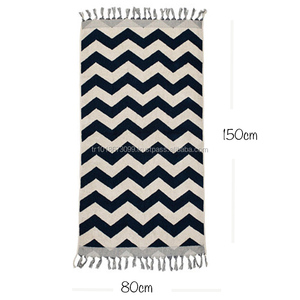 Serviette turque Zig-zag faite à la main NAVY, serviettes turques de luxe fabriquées à la main, faites à la main, collection Chevron Handloomed fabriquée en Turquie. - Product Image 1