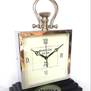 Horloge de table à led de styliste, horloge de table décorative et créative - Product Image 1