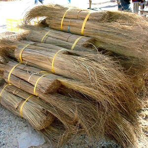 Escoba de palo - Product Image 2