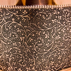 โบราณสําเร็จรูปโคลนศพแกะสลักทองแดงสีทองเหลืองโลหะโคลนศพสไตล์อเมริกัน Handcrafted ทรายเผาโคลนสําหรับเถ้า - Product Image 2
