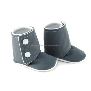 Botines de lana de algodón con suela blanda para bebé, zapatillas para recién nacidos con certificado CPSC, a la moda, OEM, venta al por mayor - Product Image 1