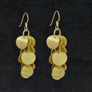 Pendientes de joyería de plata de ley 925 chapados en oro hechos a mano, Pendientes colgantes de moda para aniversario de boda o fiesta para mujer. - Product Image 2