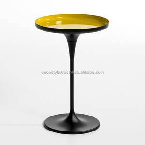 Tables d'extrémité carrées en acier et émail - Product Image 4