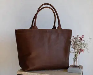 Oversized Tan / Cognac Leather Tote Bag With Inside Lining AV-0003