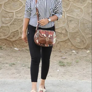 Bolso de hombro de cuero Jacquard, elegante, hecho a mano - Product Image 1