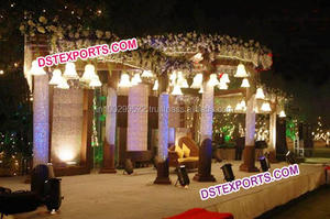 Mandap de mariage Bollywood avec éclairage LED, Mandap en cristal doré, Mandaps en fibre de cristal FIJI SINGAPORE - Product Image 3
