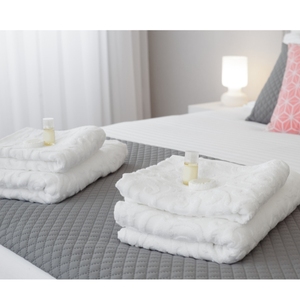 Toalla de baño de spa de algodón suave de lino de hotel blanco más vendida fabricante de Proceso seco en precio de India - Product Image 6