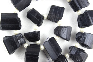 Piedras preciosas sueltas de cristal de turmalina negra Natural de 1 hebra de alta calidad para la fabricación de joyas hechas a mano cuentas en bruto perforadas en el lado superior - Product Image 2