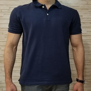 เสื้อโปโลแบบมีร่องด้านข้างสำหรับผู้ชาย OEM แบบกำหนดเอง - Product Image 1