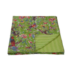 Cubrecama Kantha con Diseño de Aves, Cubrecama Hecho a Mano en India, Vintage, Reversible, Decorativo - Product Image 4