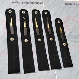 Pinzas de extensión de pestañas doradas y negras para extensiones de pestañas de volumen 3D 6D rusas, pinzas de acero inoxidable para embalaje de bolsa de PU - Product Image 1