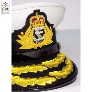 Vente en gros Casquette blanche à visière brodée à la main pour commandants, amiraux, bandeau en coton PU style OEM - Product Image 2
