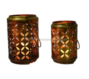 Elegante soporte de pilar de metal con acabado de latón antiguo para decoración del hogar OCASIÓN DE Navidad hecha a mano - Product Image 1