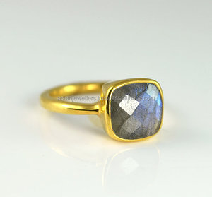 Labradorite Pierre Naturelle Serti de Lunette en Argent Sterling Vermeil 925 Plaqué Or Bague pour Femme Cadeau de Fête Bijoux - Product Image 2