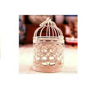 Lanterne en métal blanc à intensité variable, luminaire suspendu d'extérieur avec un design élégant de bougie, lanterne décorative pour la maison - Product Image 4