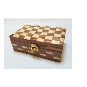 Caja de madera de diseño americano - Product Image 1