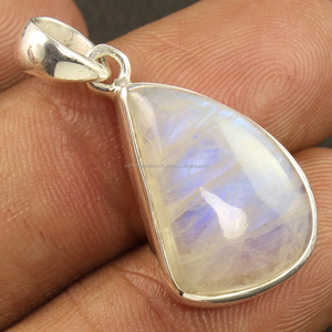 Pendentif classique en argent sterling 925 en gros avec pendentifs et breloques en pierre de lune arc-en-ciel pour hommes et femmes - Product Image 2