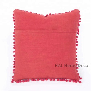 Funda de almohada con pompón de terciopelo de algodón, funda de cojín navideña bordada multicolor, decorativa cuadrada para el hogar o el Hotel - Product Image 5