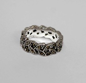 Anillo de piedras preciosas de marcasita satted en forma de ojo de la mejor calidad, joyería hecha a mano para mayorista de mujer - Product Image 2