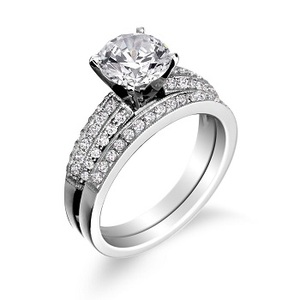 Magnifique ensemble de bagues assorties en diamants véritables en or blanc 14 carats pour femmes | Bague de fiançailles et de mariage à coupe ronde, cadeau d'anniversaire - Product Image 1