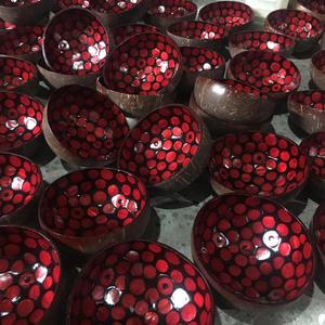 ชามมะพร้าวแกะสลักตามธรรมชาติ - Product Image 2