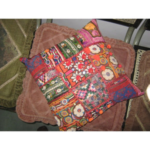 Housse de coussin en coton Kantha de qualité supérieure personnalisable écologique moderne simplicité à la main brodé motif tissé hôtel - Product Image 3
